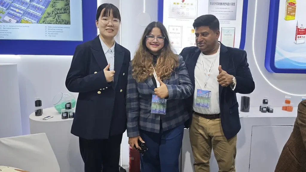 Risso-team-meeting-international-clients-at-CAC-2026-agrochemical-exhibition-in-Shanghai4.webp