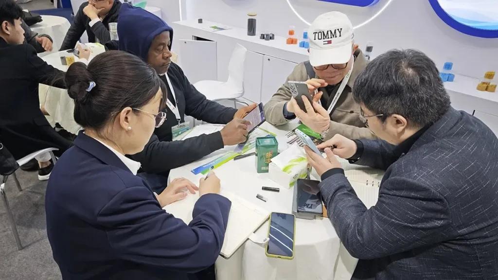 Risso-team-meeting-international-clients-at-CAC-2026-agrochemical-exhibition-in-Shanghai6.webp